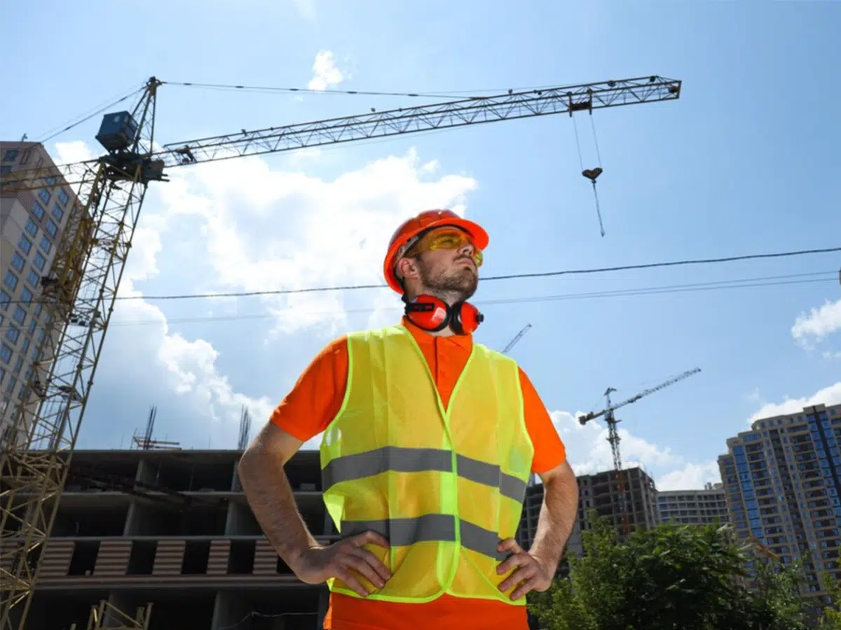 The Critical Role of Crane Engineers in Construction and Power Projects The Critical Role of Crane Engineers in Construction and Power Projects
